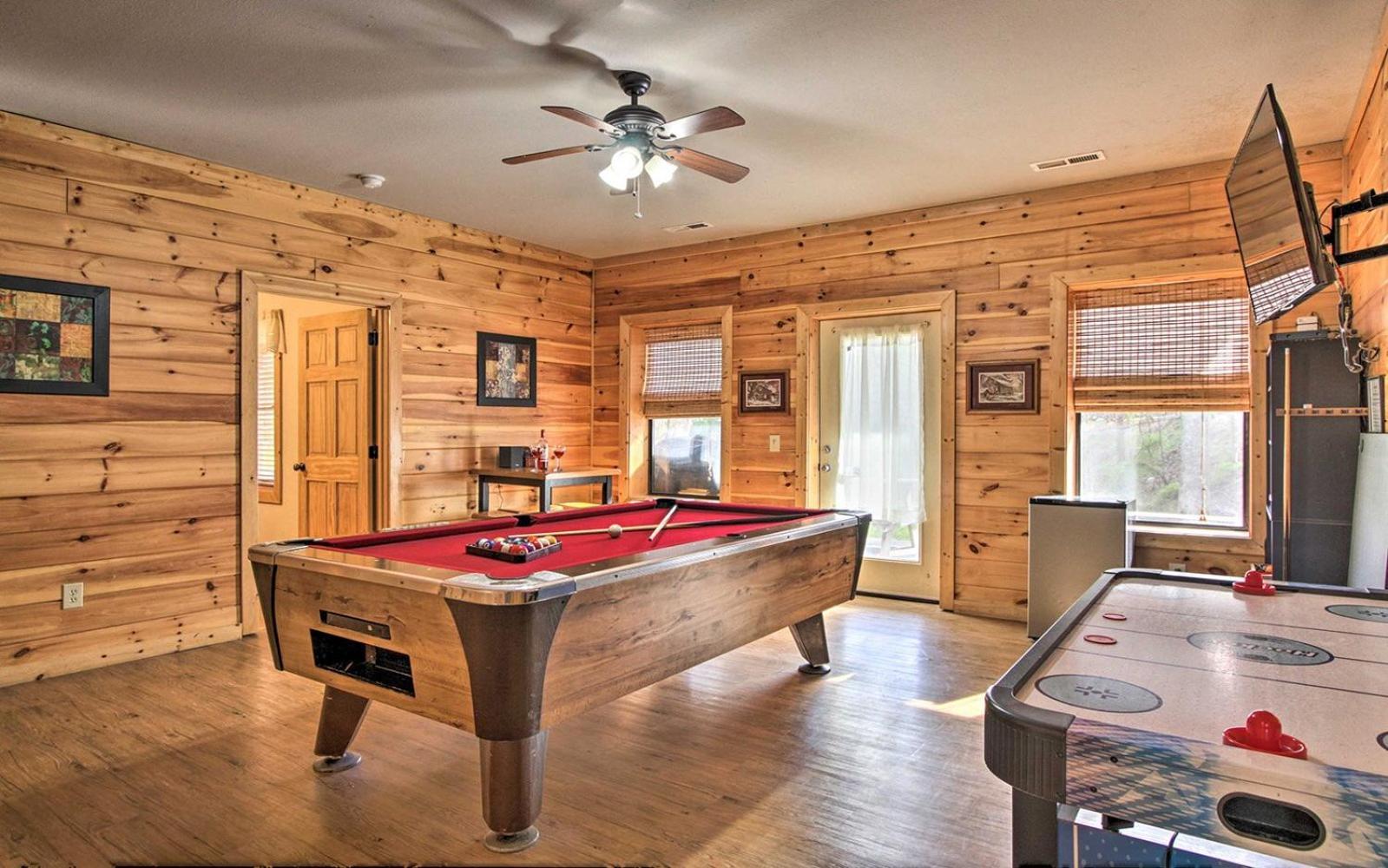 Gatlinburg Mountain Heaven Retreat Villa Exterior foto